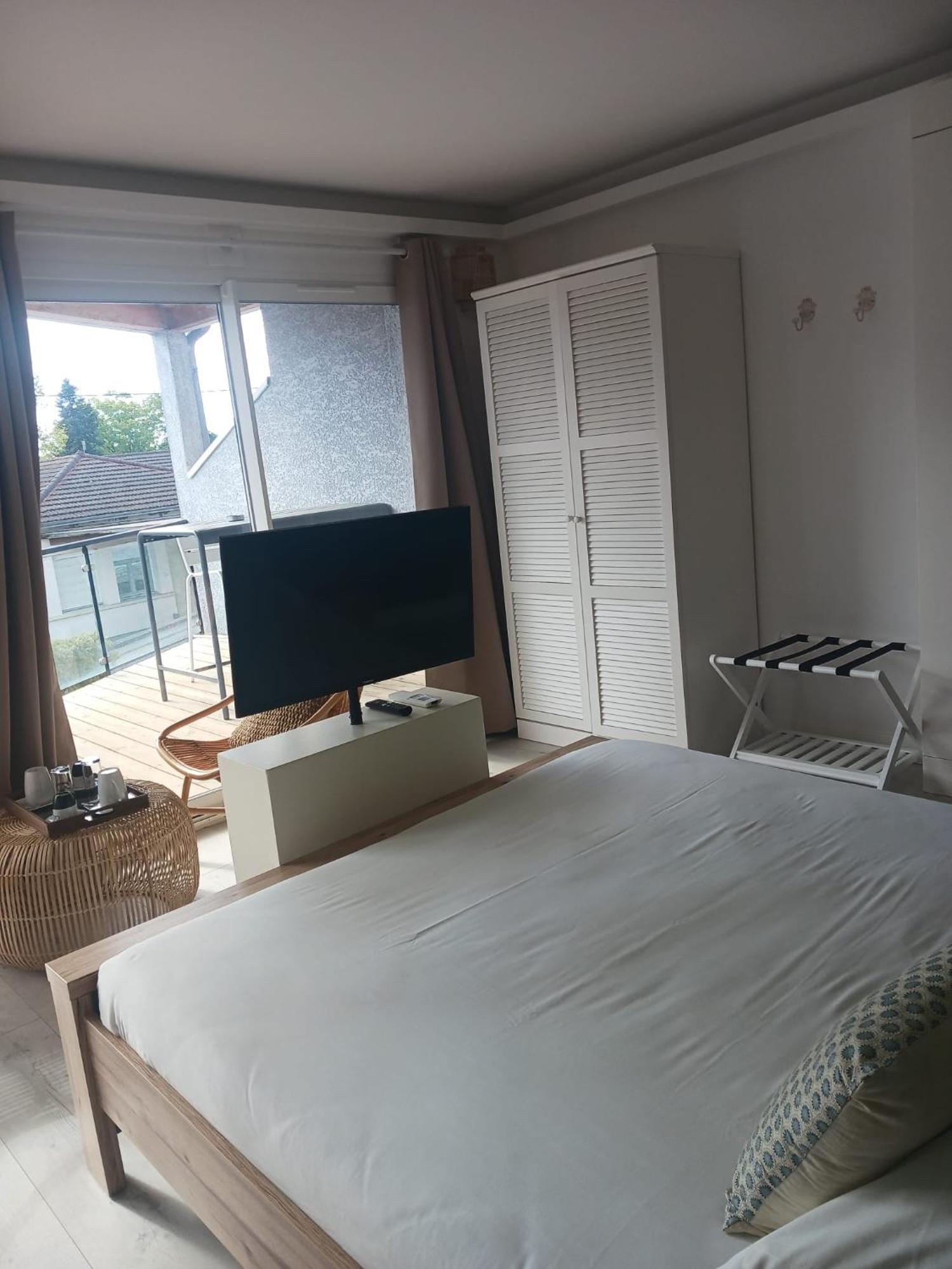 Aracari Hotel Villars-les-Dombes Ngoại thất bức ảnh